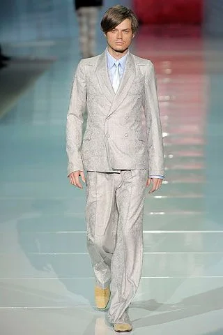 Look 3